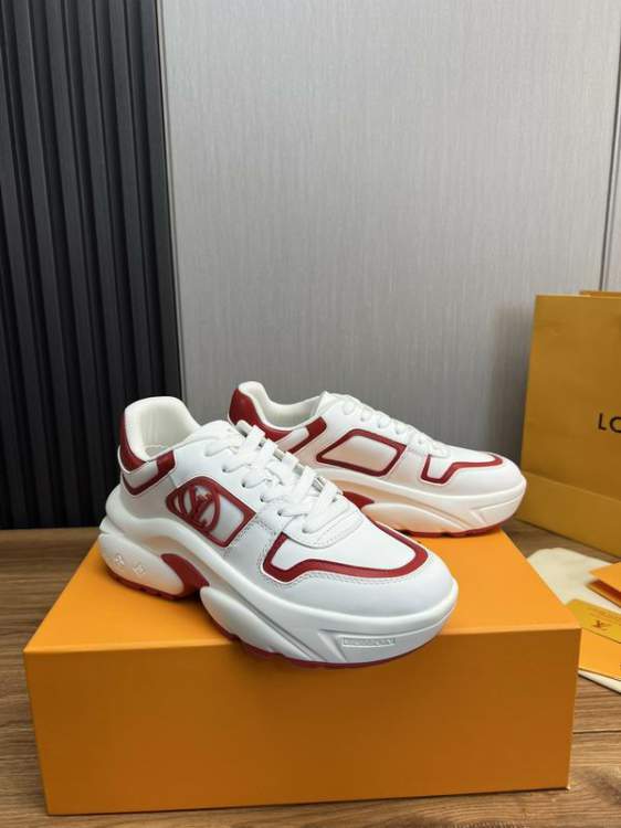 Picture of Louis Vuitton Shoes _SKULVsz38-45mnf051017112